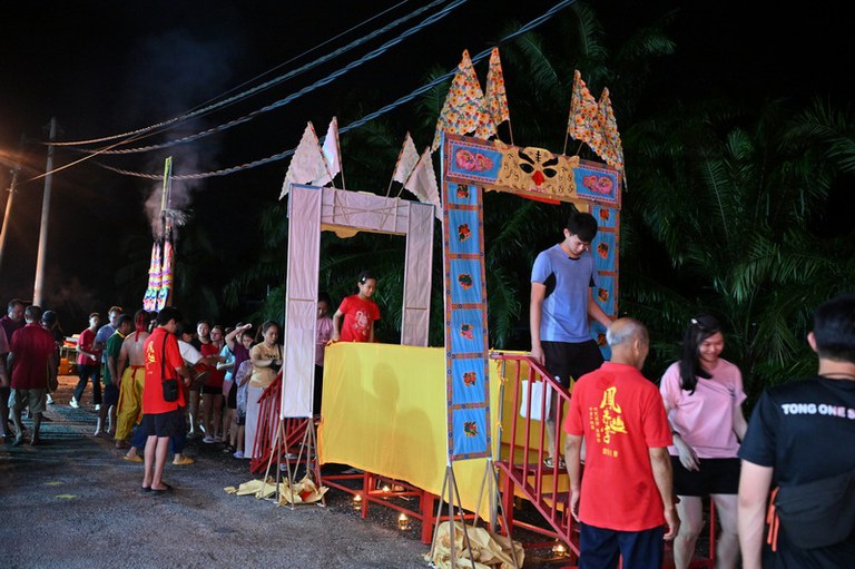 安順半港十英哩鳳朱宮 過關