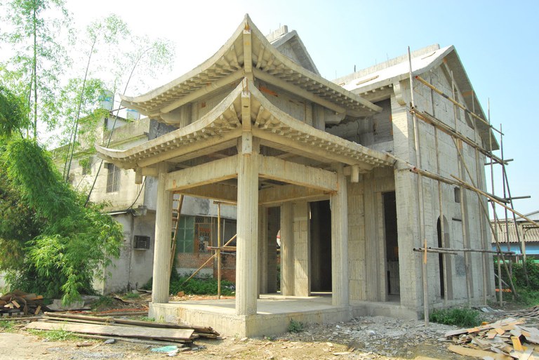 興建中的古聖亭(2011.10 吳明勳 拍攝)