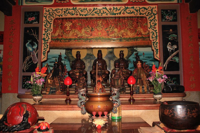 慈善堂正殿神像